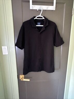 Men's Short-Sleeve Black Button-Down Shirt, knit, Jelly & Steel - fits a large